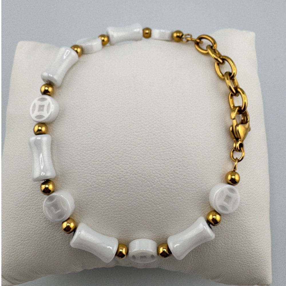 White Bamboo and Coin Bead Bracelet Gold Tone Lobster Clasp‎ Adjustable